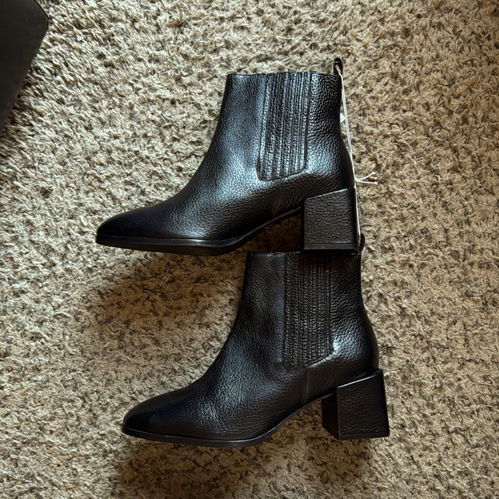 Seychelles Black Leather Pointed Toe Block Heel Ankle Boots